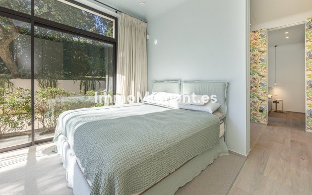 Resale - Detached villa - Sotogrande