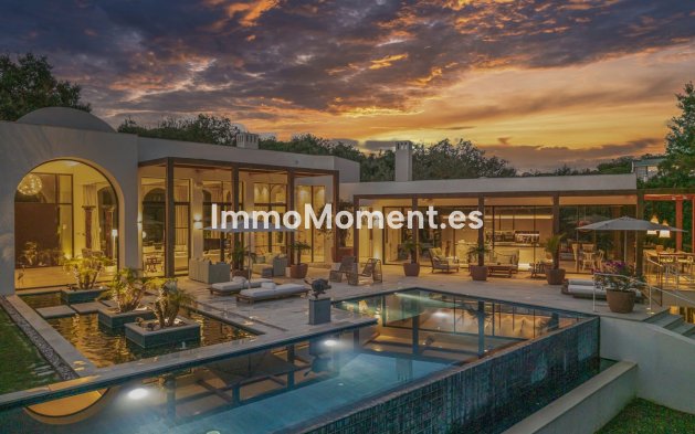 Resale - Detached villa - Sotogrande