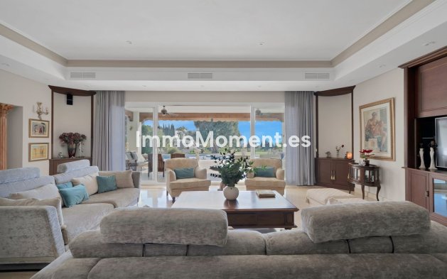 Wiederverkauf - Villa - Marbella - Nueva Andalucía