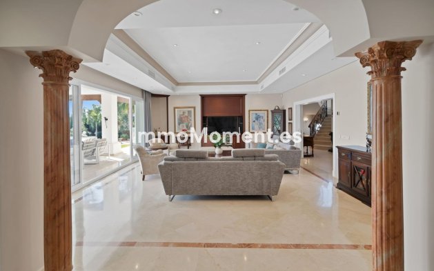 Wiederverkauf - Villa - Marbella - Nueva Andalucía