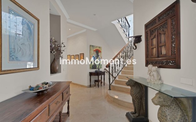 Wiederverkauf - Villa - Marbella - Nueva Andalucía