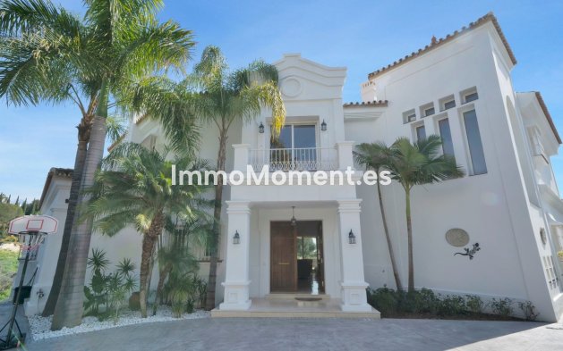 Wiederverkauf - Villa - Marbella - Nueva Andalucía