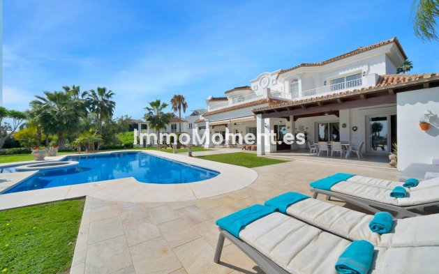 Wiederverkauf - Villa - Marbella - Nueva Andalucía
