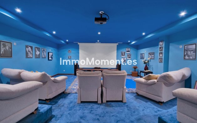 Wiederverkauf - Villa - Marbella - Nueva Andalucía