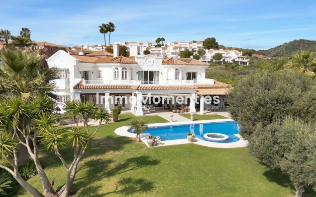 Wiederverkauf - Villa - Marbella - Nueva Andalucía