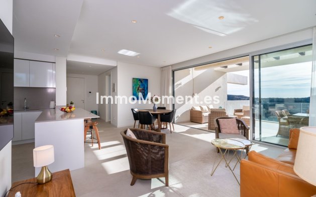 Resale - Apartment - Benahavís - Benahavís Centro