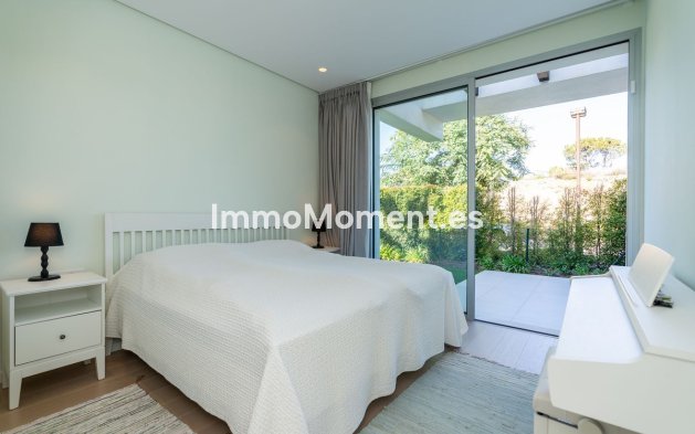 Resale - Apartment - Benahavís - Benahavís Centro
