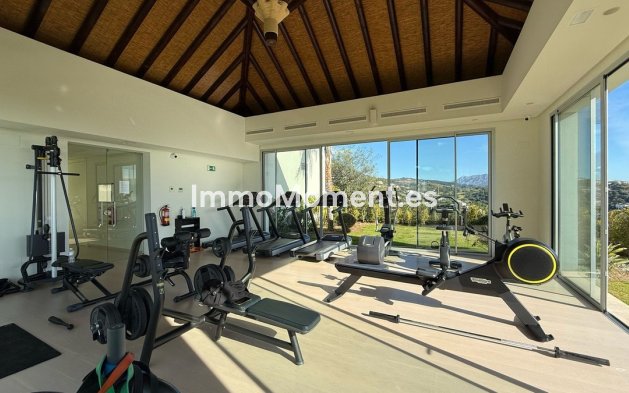 Resale - Apartment - Benahavís - Benahavís Centro