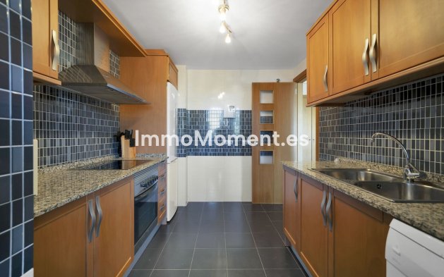 Wiederverkauf - Wohnung - Estepona  - Selwo