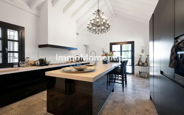 Revente - Villa - Benahavís - Benahavís Centro