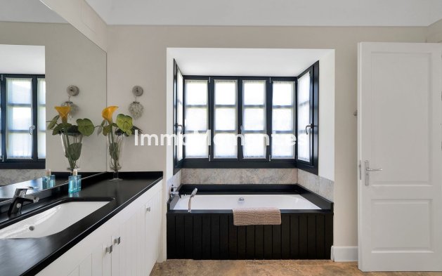 Revente - Villa - Benahavís - Benahavís Centro