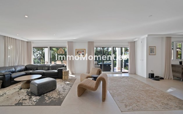 Resale - Villa - Benalmadena - Benalmadena Centro