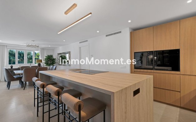 Resale - Villa - Benalmadena - Benalmadena Centro