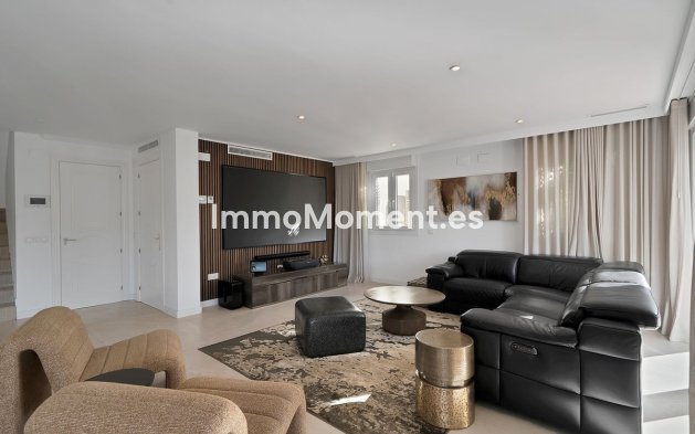 Resale - Villa - Benalmadena - Benalmadena Centro