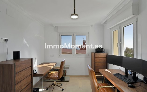 Resale - Villa - Benalmadena - Benalmadena Centro