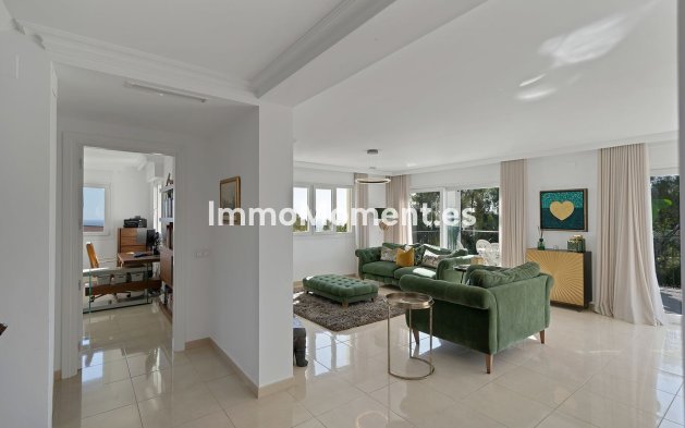 Resale - Villa - Benalmadena - Benalmadena Centro