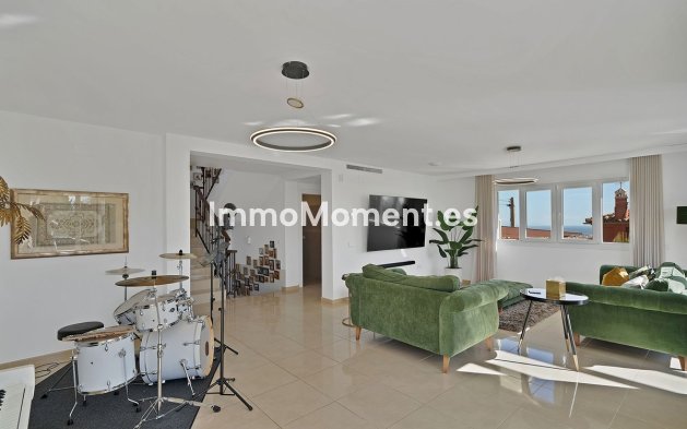 Resale - Villa - Benalmadena - Benalmadena Centro