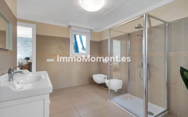 Resale - Villa - Benalmadena - Benalmadena Centro