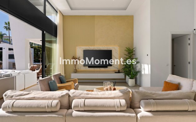 Wiederverkauf - Villa - Marbella - Nueva Andalucía