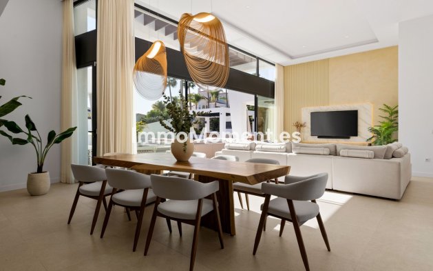 Wiederverkauf - Villa - Marbella - Nueva Andalucía