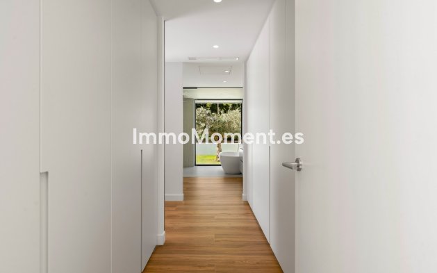 Wiederverkauf - Villa - Marbella - Nueva Andalucía