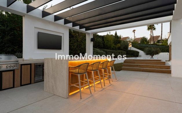 Wiederverkauf - Villa - Marbella - Nueva Andalucía
