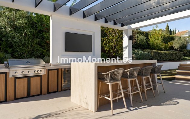 Wiederverkauf - Villa - Marbella - Nueva Andalucía