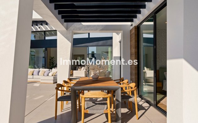 Wiederverkauf - Villa - Marbella - Nueva Andalucía