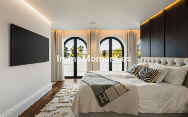 Wiederverkauf - Villa - Marbella - Nueva Andalucía