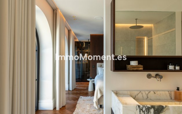 Wiederverkauf - Villa - Marbella - Nueva Andalucía