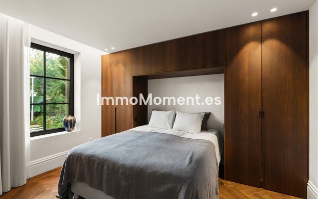 Wiederverkauf - Villa - Marbella - Nueva Andalucía