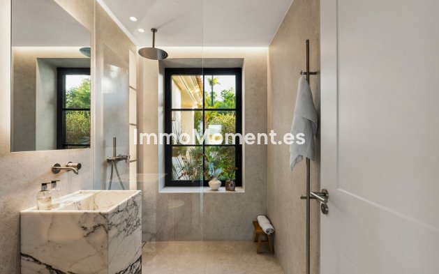 Wiederverkauf - Villa - Marbella - Nueva Andalucía