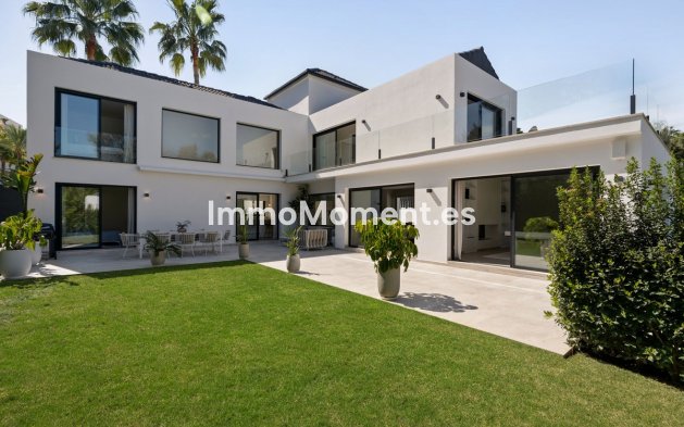 Resale - Villa - Marbella - Las Brisas