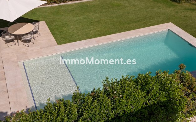 Resale - Villa - Marbella - Las Brisas