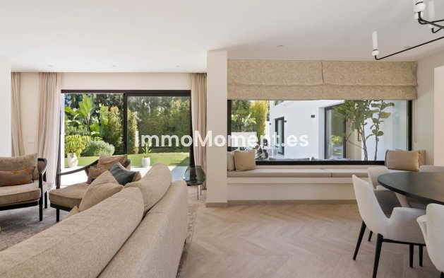 Resale - Villa - Marbella - Las Brisas