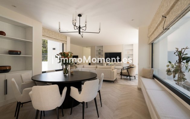 Resale - Villa - Marbella - Las Brisas