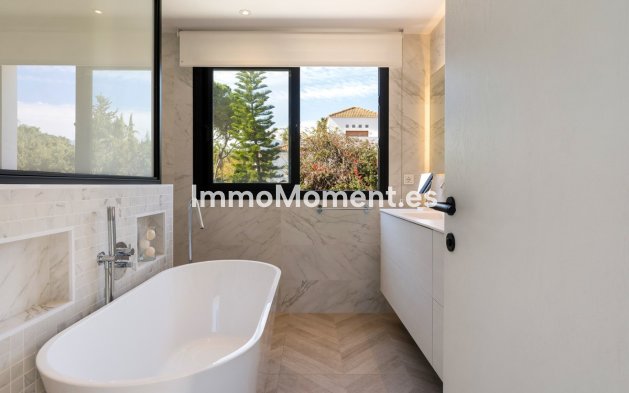 Resale - Villa - Marbella - Las Brisas