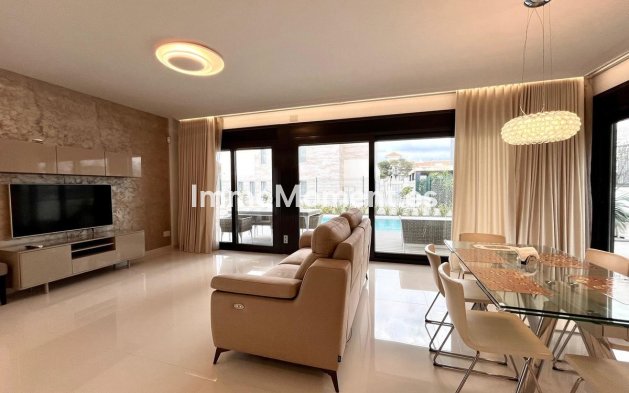 Reventa - Villa - Orihuela - Dehesa de Campoamor