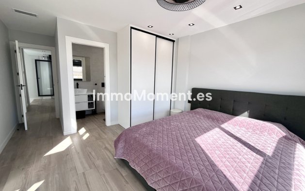 Resale - Villa - Orihuela - Punta Prima