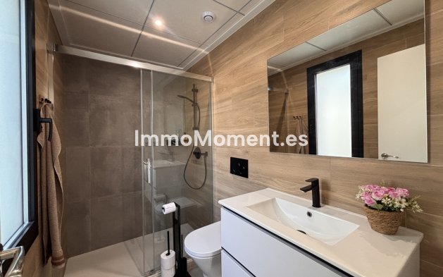 Resale - Villa - Orihuela - Villamartin