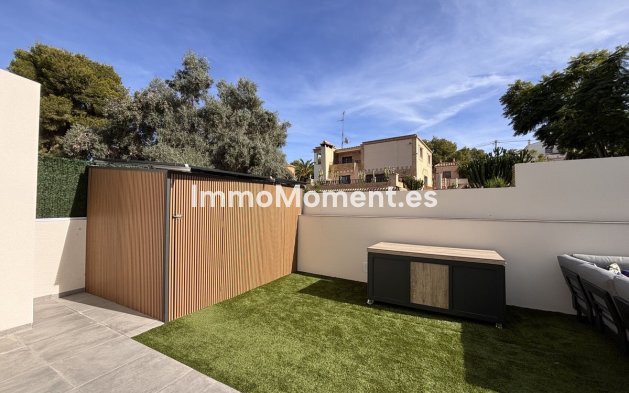 Resale - Villa - Orihuela - Villamartin