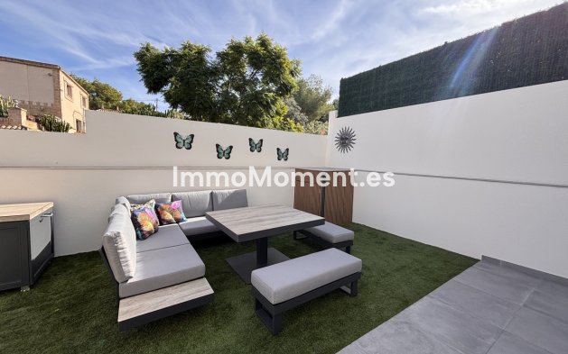 Resale - Villa - Orihuela - Villamartin