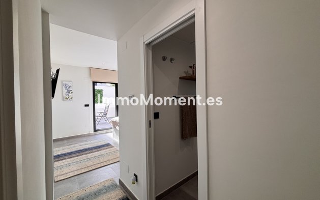 Resale - Villa - Orihuela - Villamartin