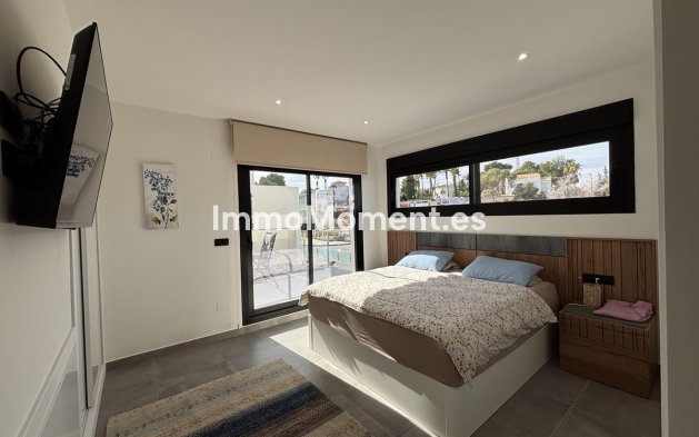 Resale - Villa - Orihuela - Villamartin