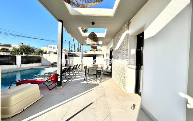 Revente - Villa - Orihuela - Los Balcones