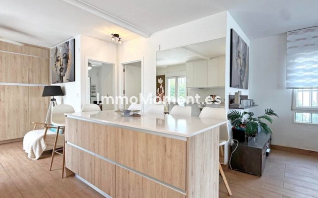 Resale - Villa - Orihuela - Villamartin