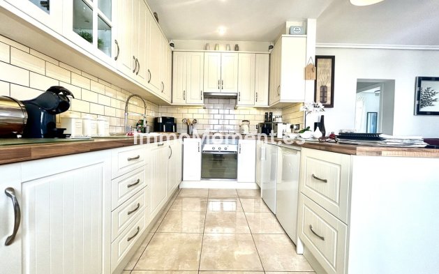 Resale - Villa - Orihuela - Villamartin