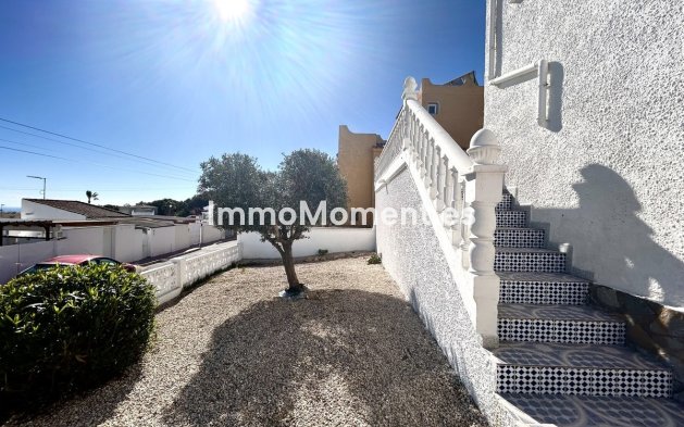 Resale - Villa - Orihuela - Villamartin