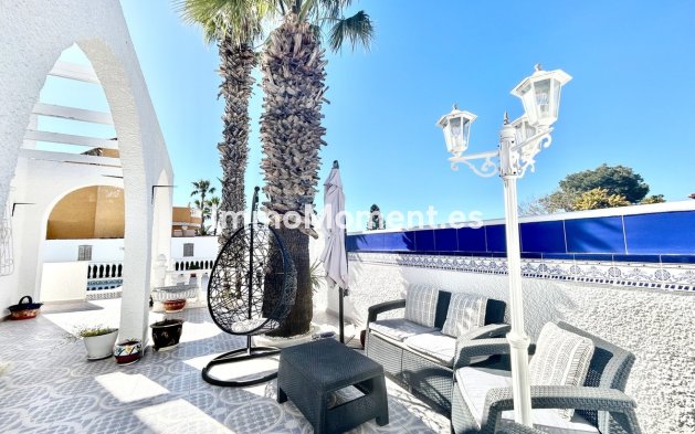 Resale - Villa - Orihuela - Villamartin