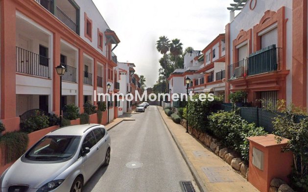 Wiederverkauf - Wohnung - Estepona  - Atalaya